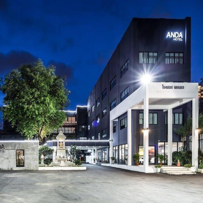 Anda Ramkhamhaeng By St James Hotel بانكوك المظهر الخارجي الصورة